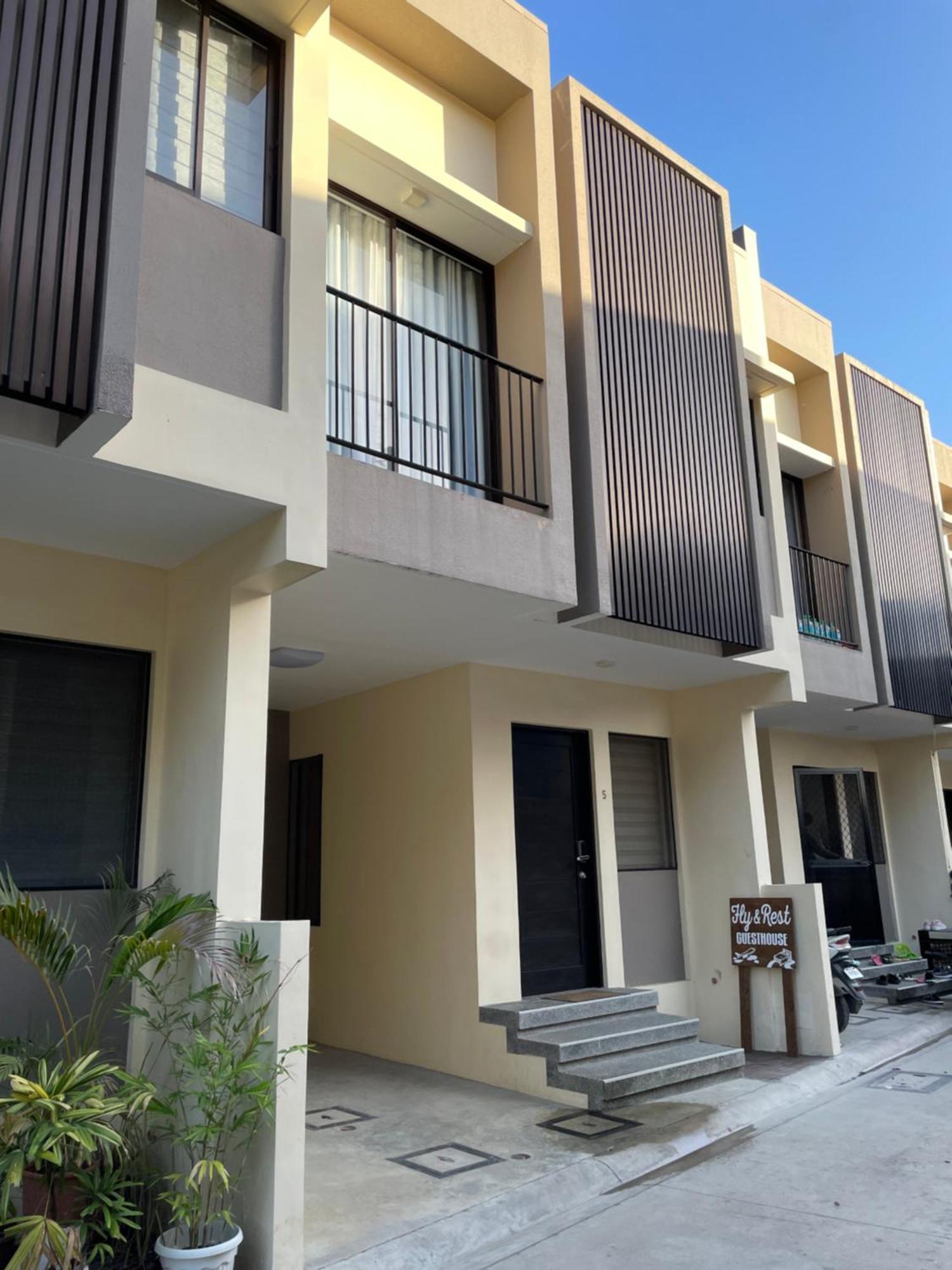 Fly & Rest Guesthouse - Mactan-Cebu International Airport Île de Mactan Extérieur photo